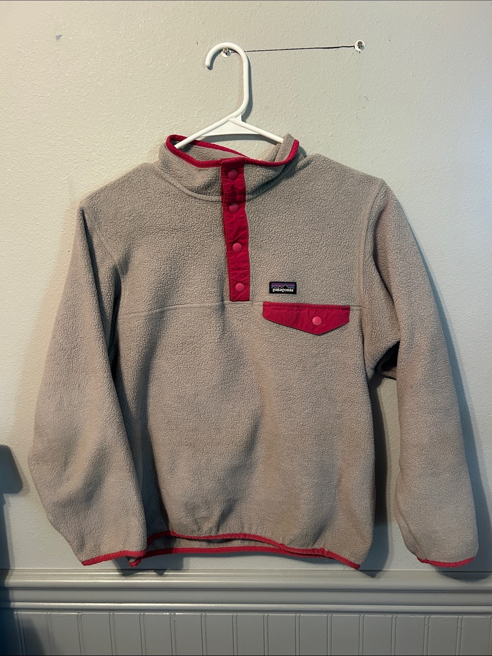 Patagonia kids xl Beige Fleece Zip Pullover with Pink Trim